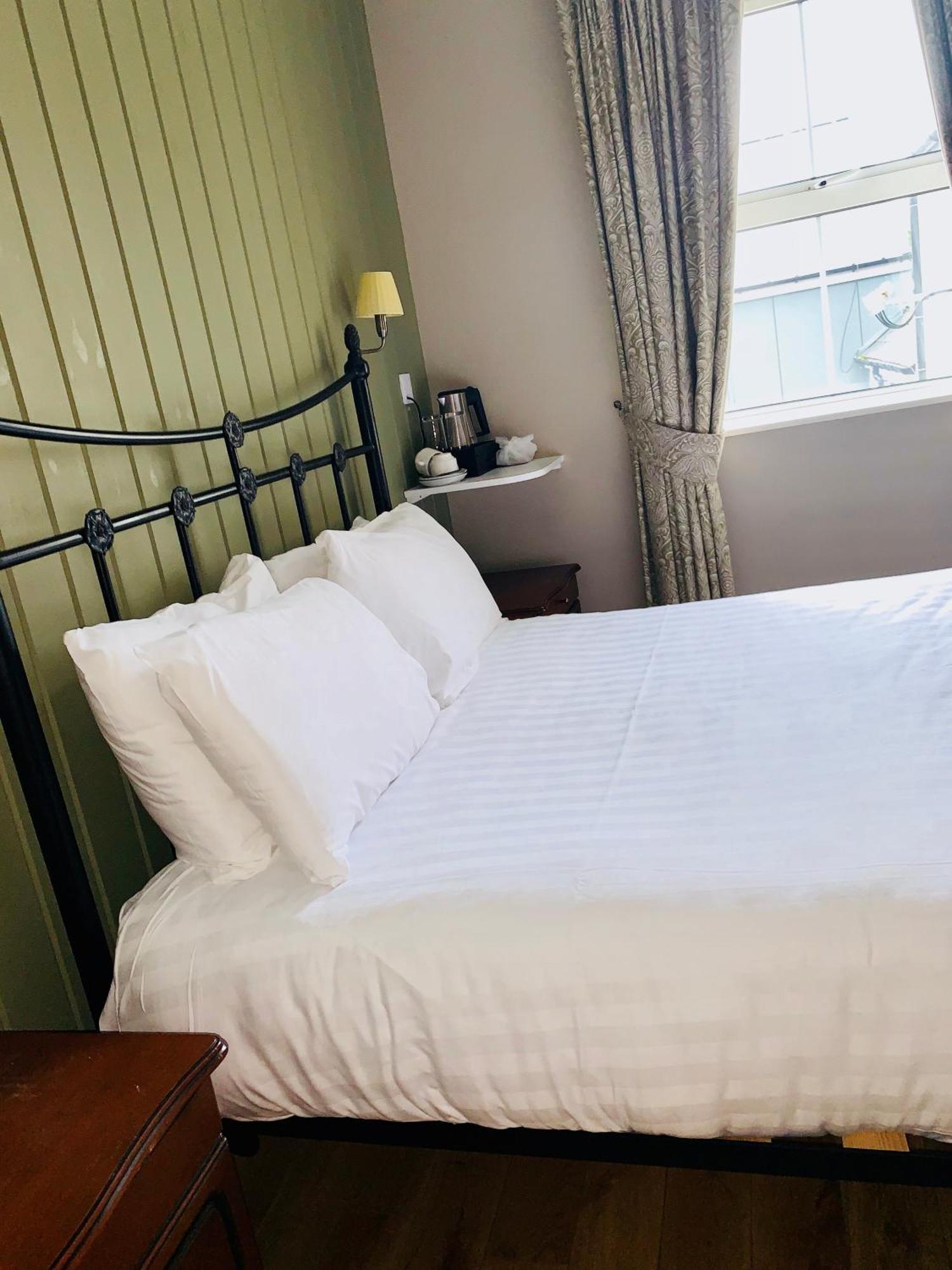 The Highlands Hotel Glenties Zimmer foto